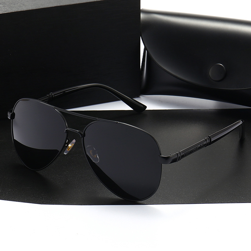 Polarized Color Changing Sunglasses - Image 6
