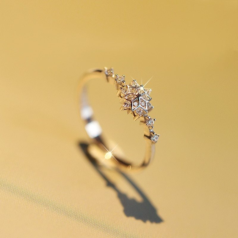Luxury Snowflake Flower Ring
