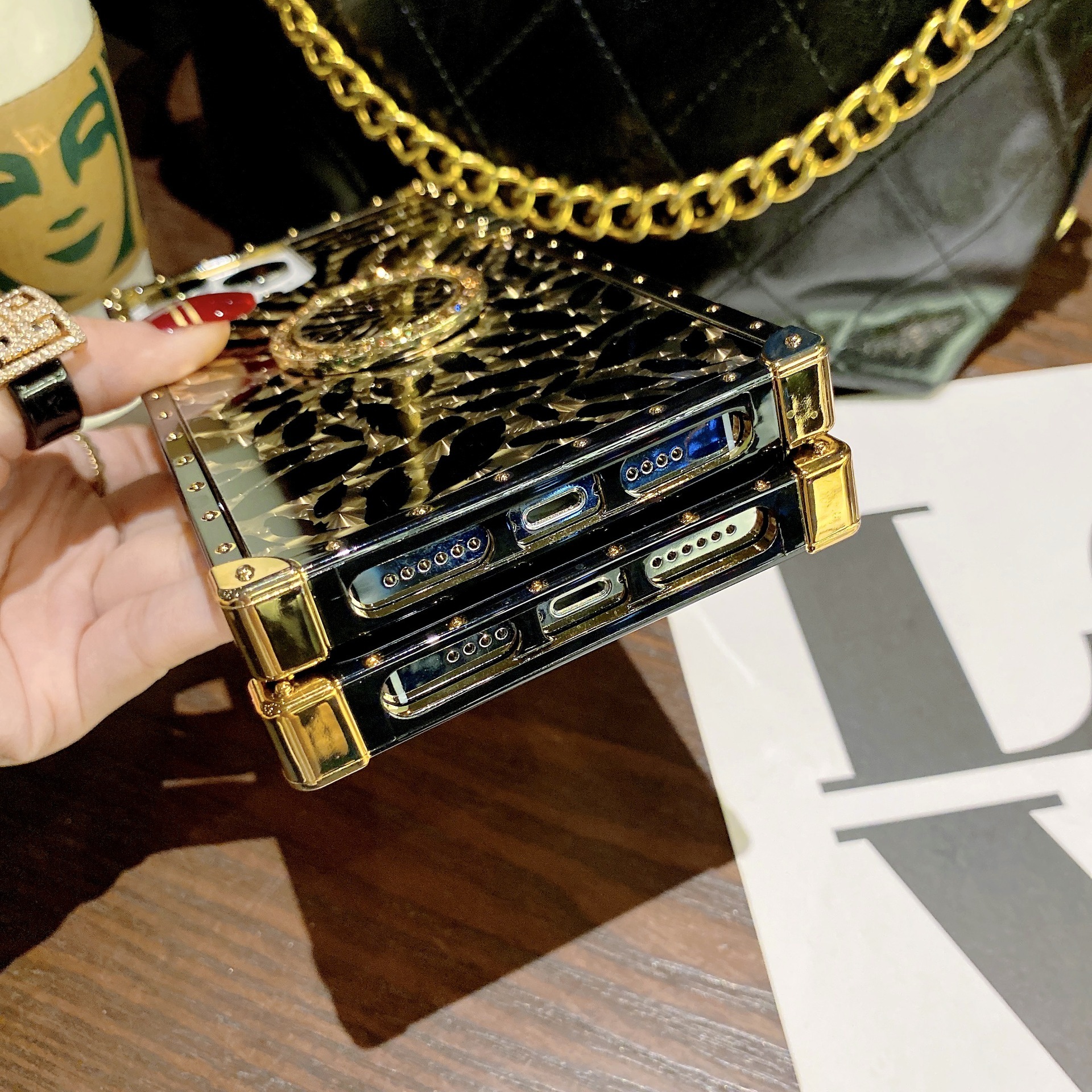 Luxurious Soft Rubber Protective Case - Image 3