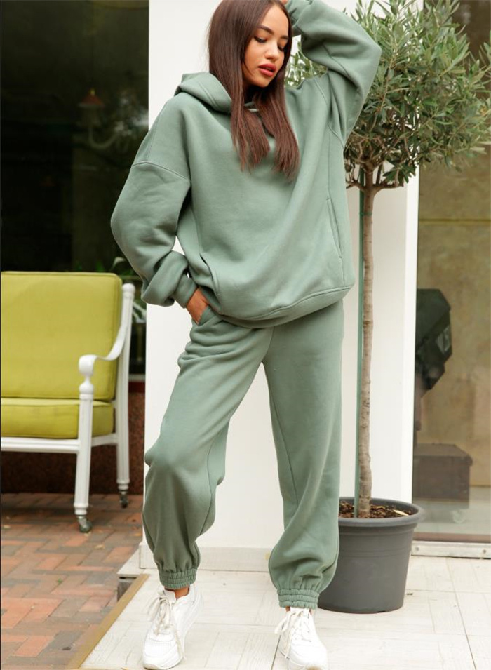 Women's Sportswear Suit - Image 10
