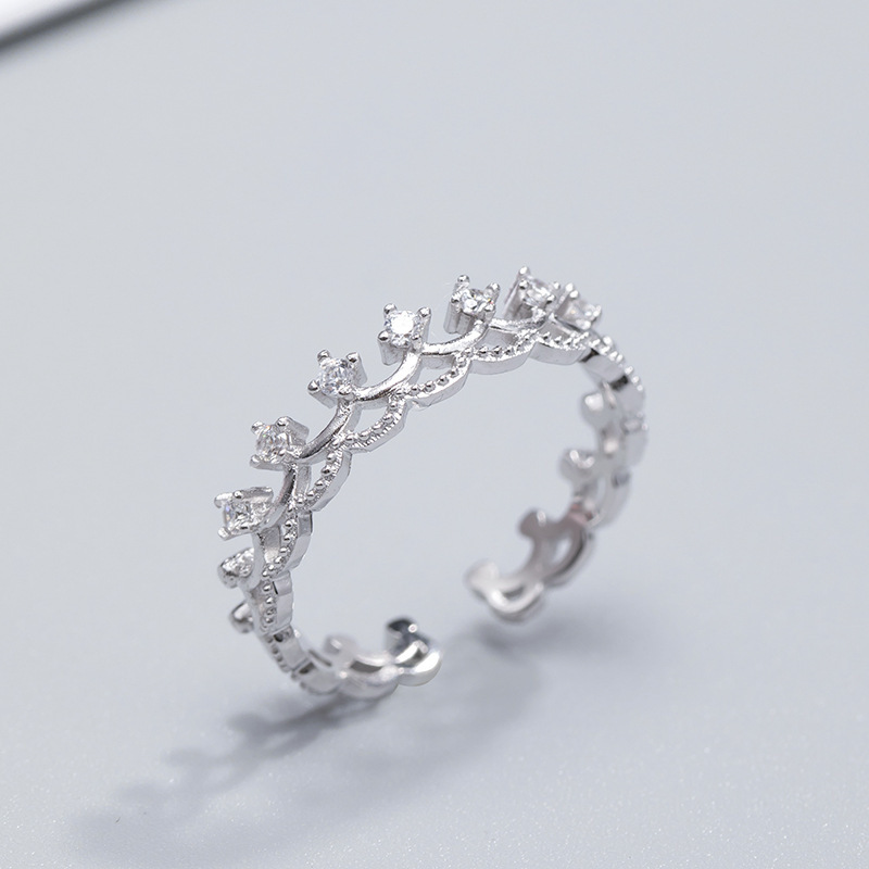 Personality Crown Ring