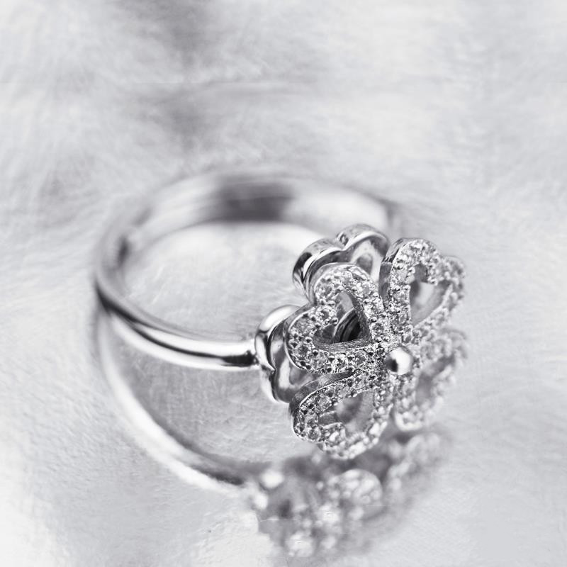 Four-leaf Clover Rotating Ring - Image 4