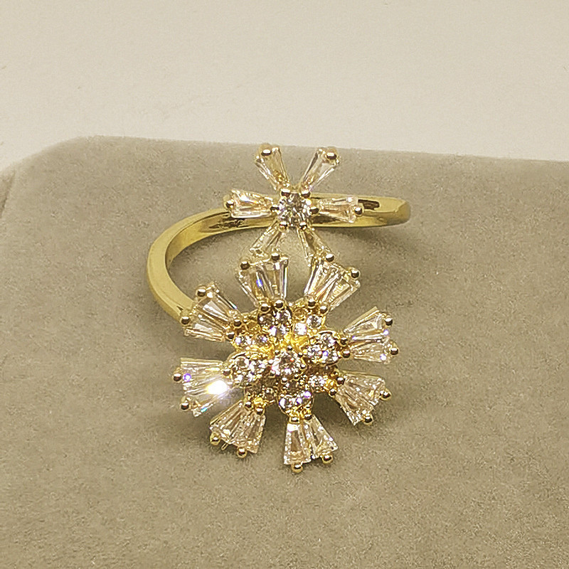 Swivel Crystal Snowflake Ring