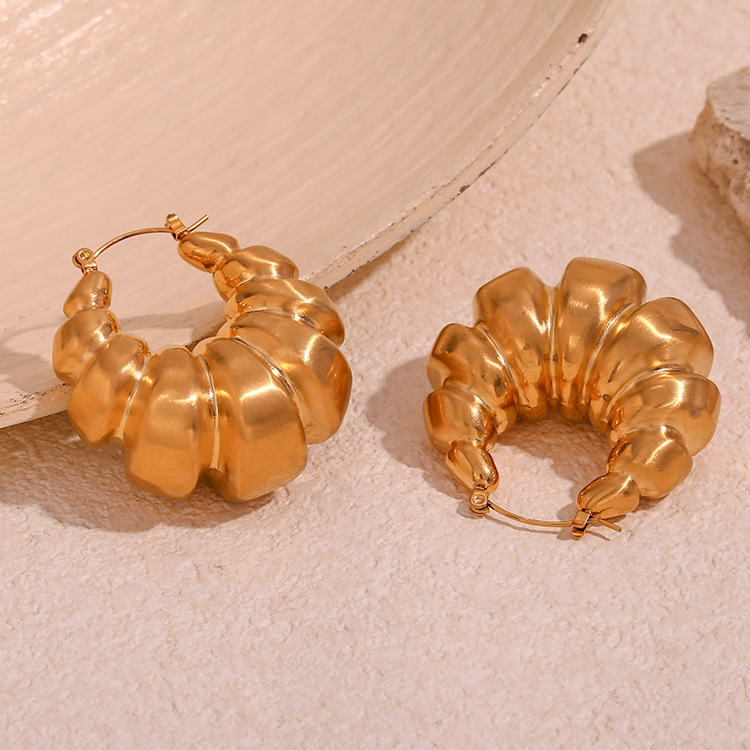Gold Plating Hollow Geometric Earrings - Image 4