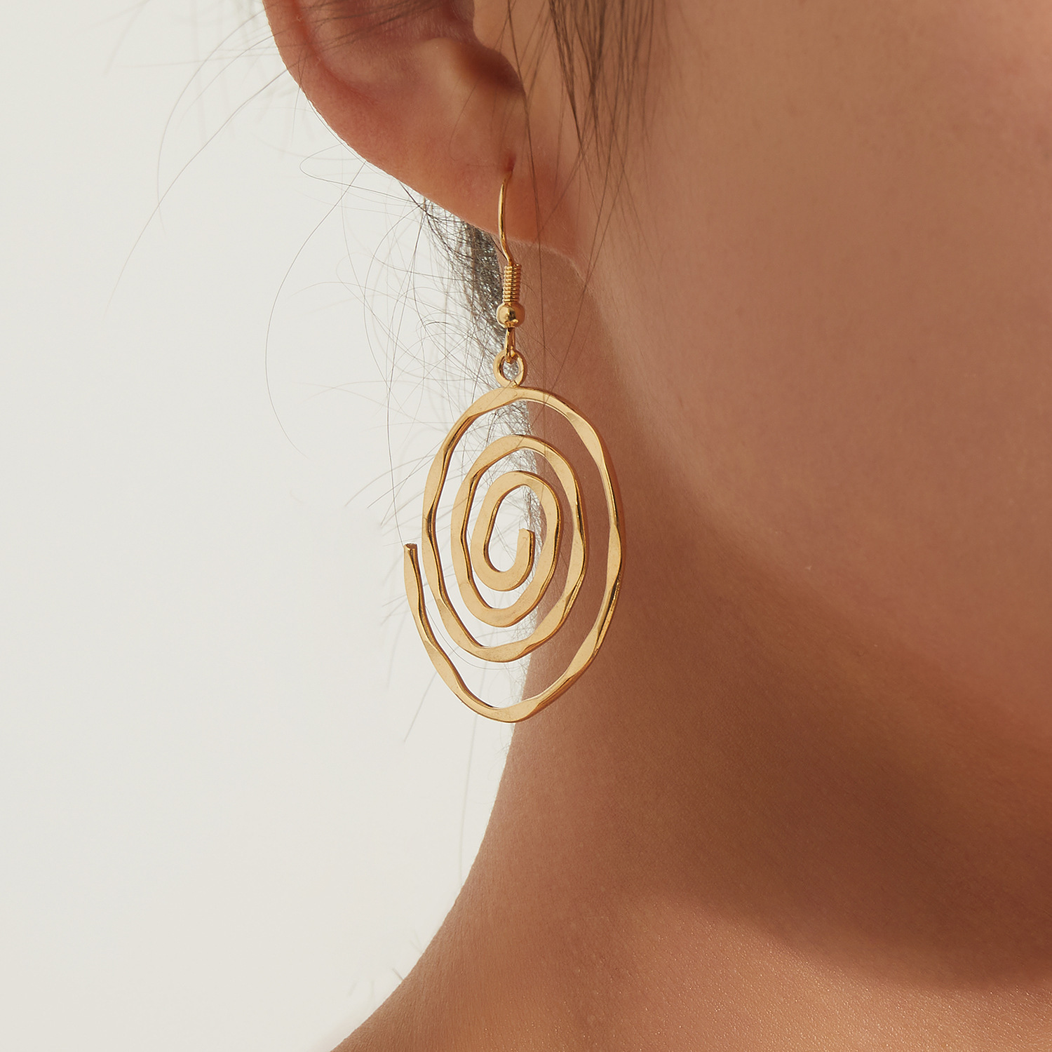 Creative Hollow Circular Vortex Earrings - Image 2