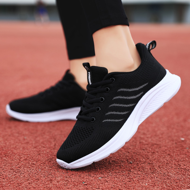 Middle-aged Leisure Mesh Surface Shoes - Image 4