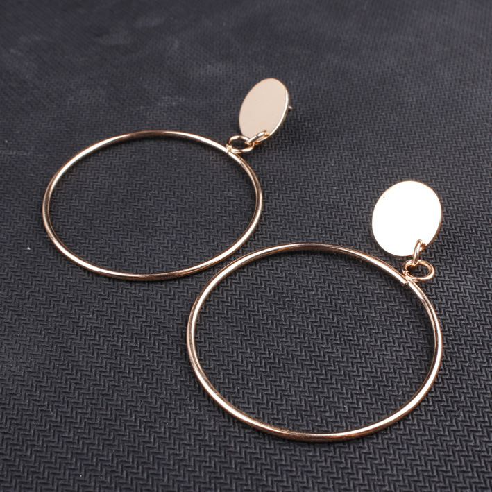 Simple Style Temperament Earrings - Image 3