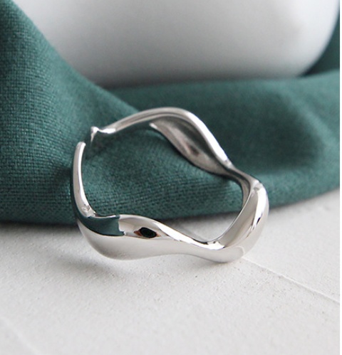 Minimalist Irregular Wavy Glossy Ring - Image 6