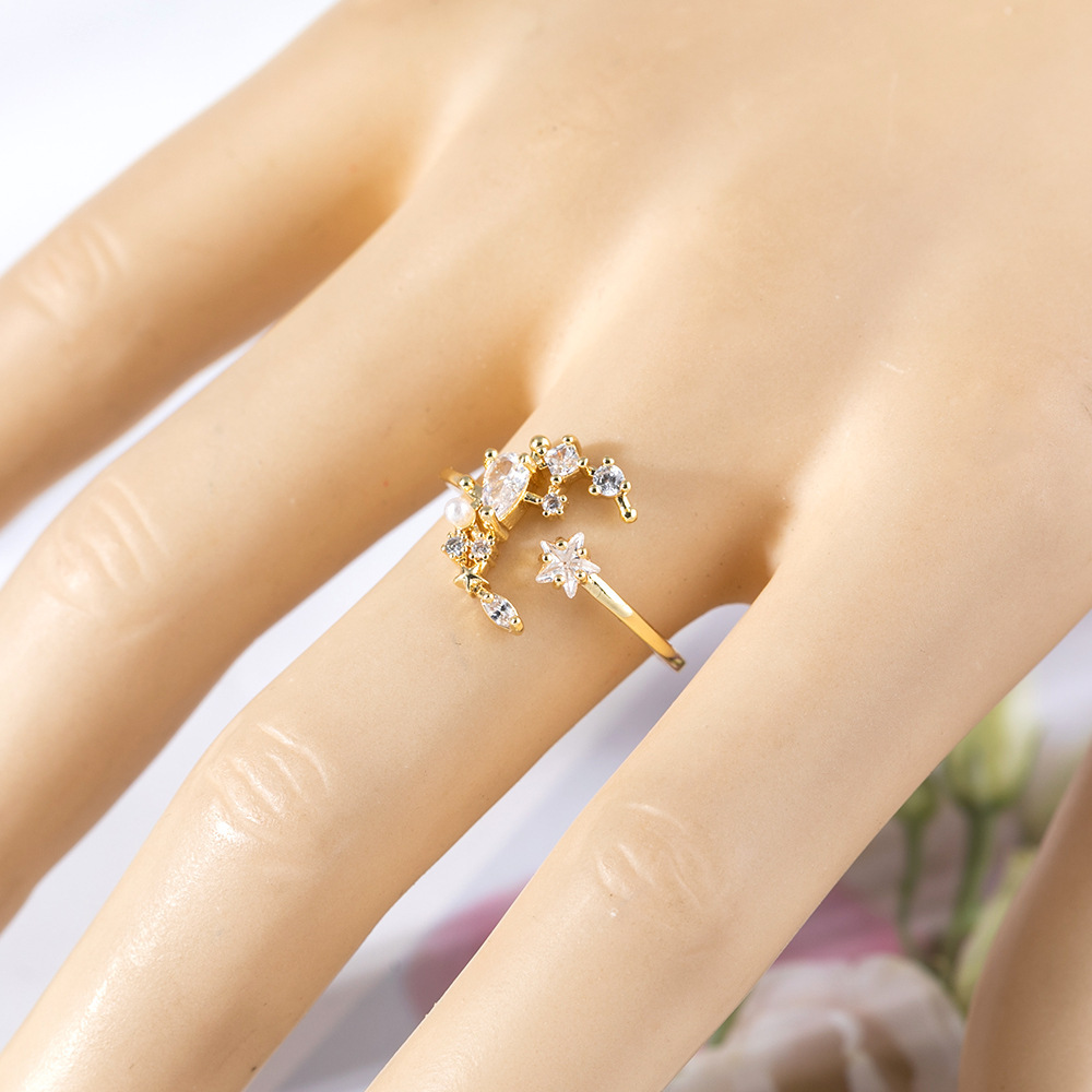 Simple Zircon Meniscus Star Ring - Image 2