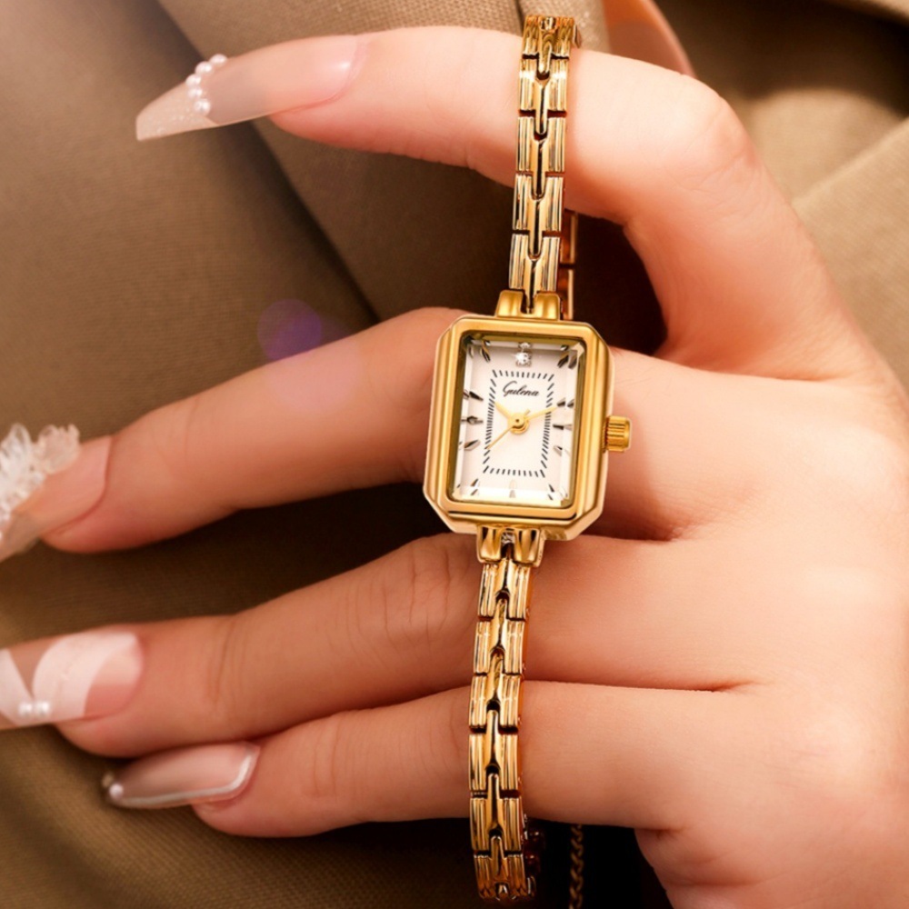 Thin Chain Quartz Watch