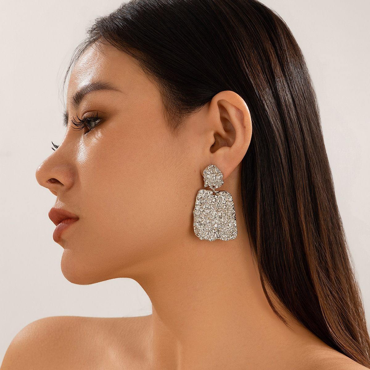 Irregular Scallop Earrings - Image 3