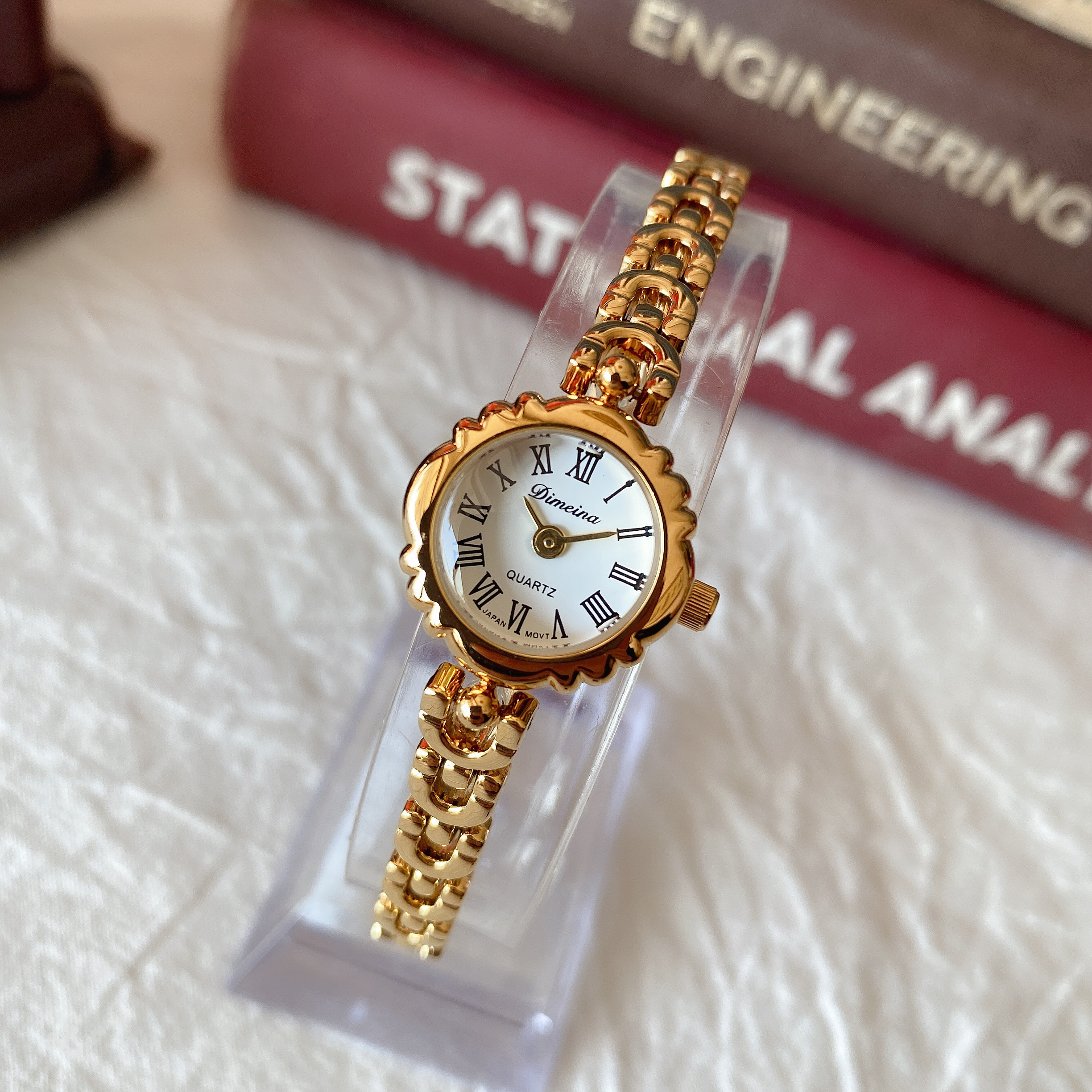 Casual Retro Bracelet Quartz Watch