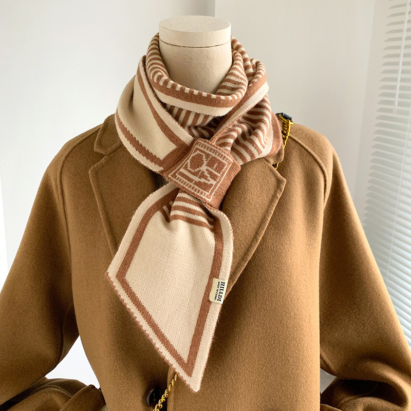 Warm and Lazy Students Decorate Scarves