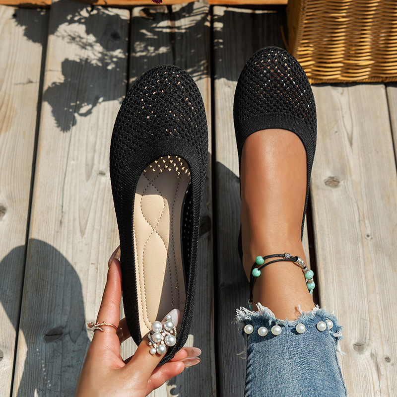 Solid Color Round Flying Woven Flat Pumps - Image 7