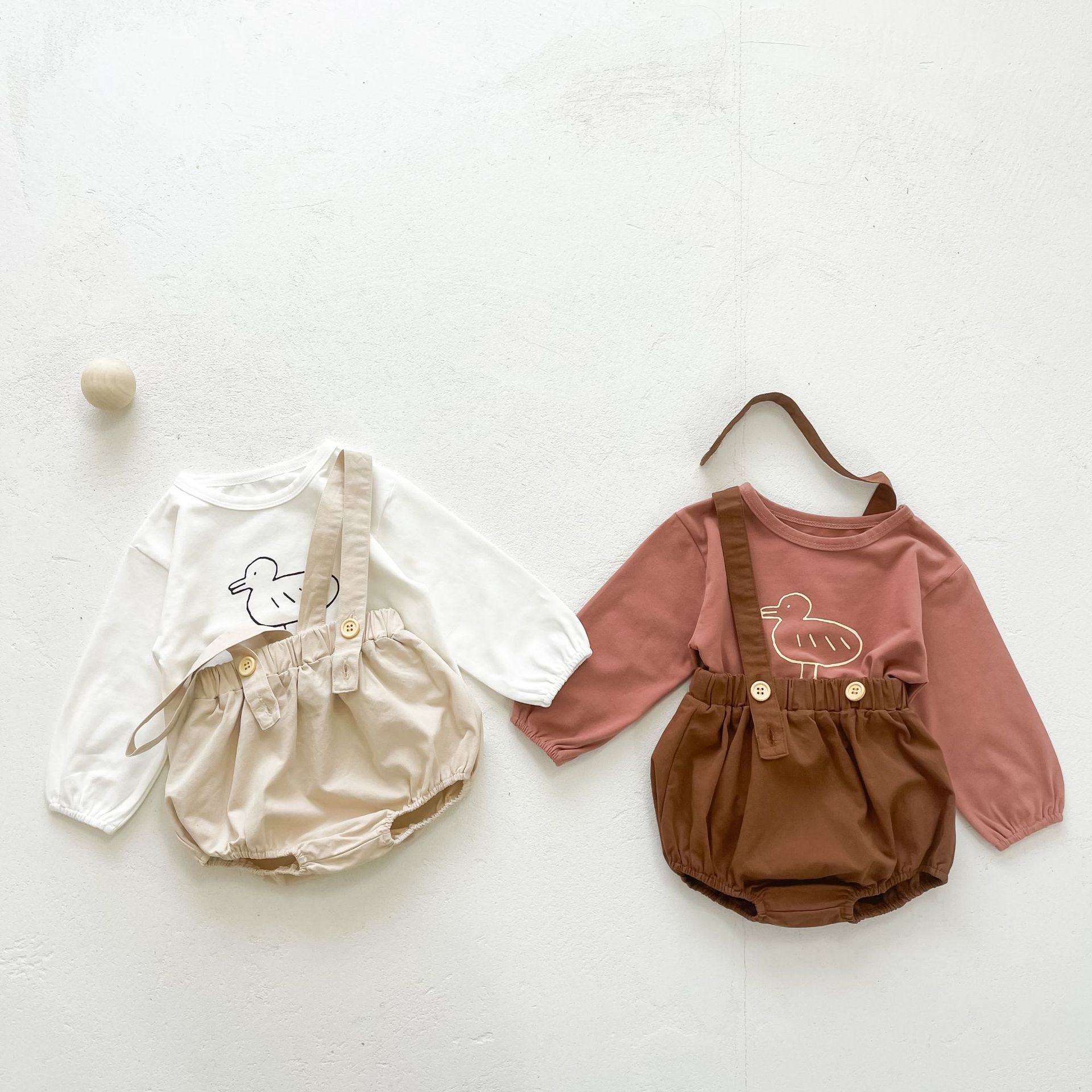 Cute Baby Long-sleeved Duckling Print Bodysuit
