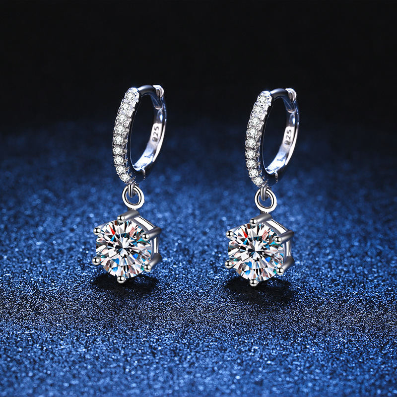 Six-claw Earrings Moissanite Earrings