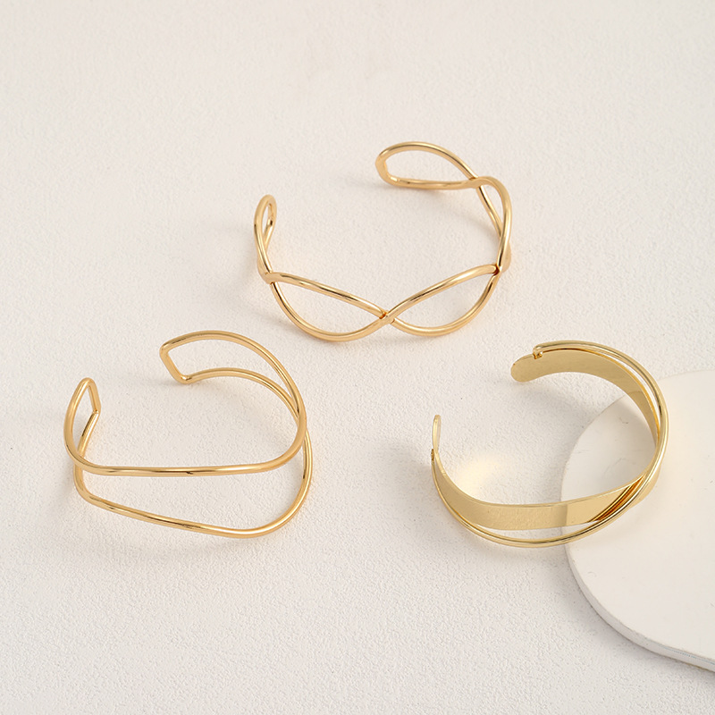 Irregular Gold Wave Bracelet