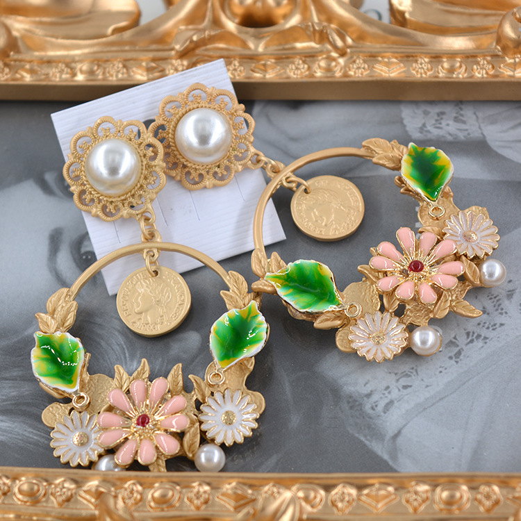 Metal Pearl Earrings - Image 5
