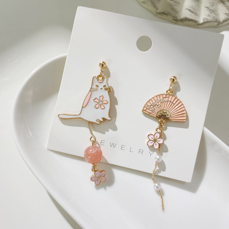 Cat Fan Ukiyo-e Earrings