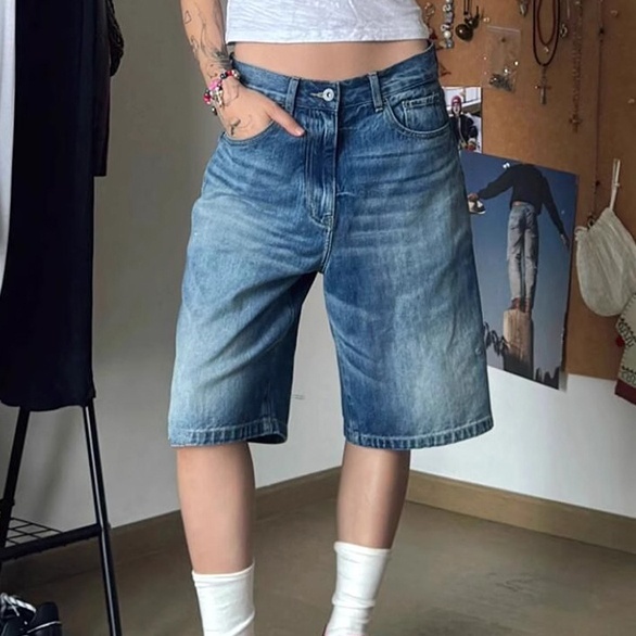 Loose-Fitting Wide Five Points Straight Shorts