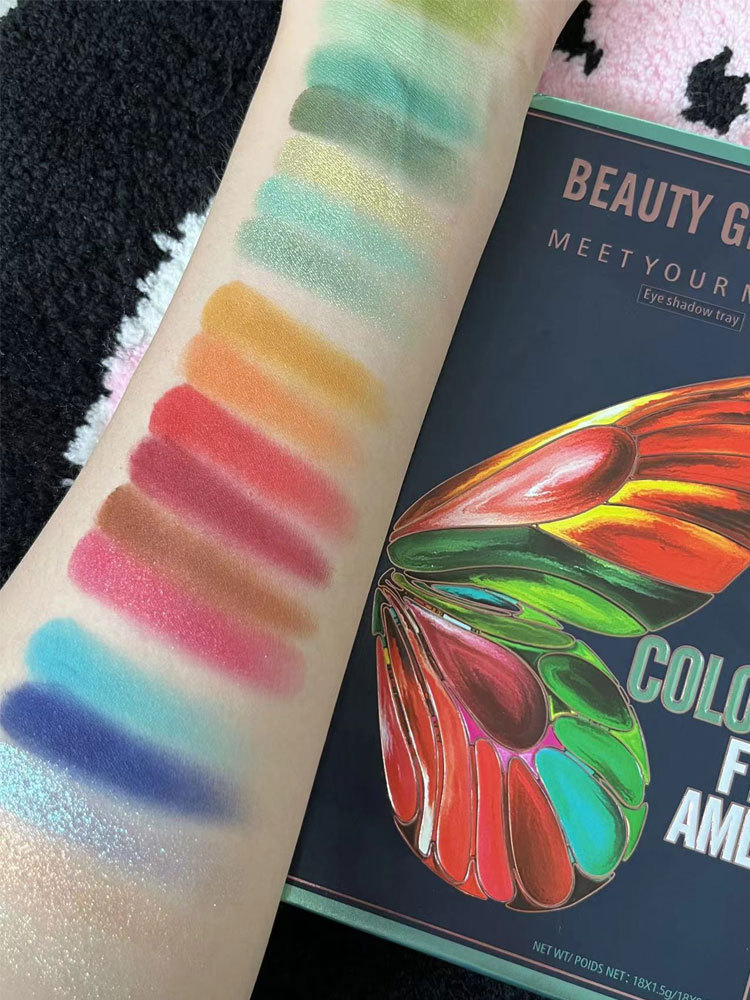 Sequins Eyeshadow Palette - Image 2