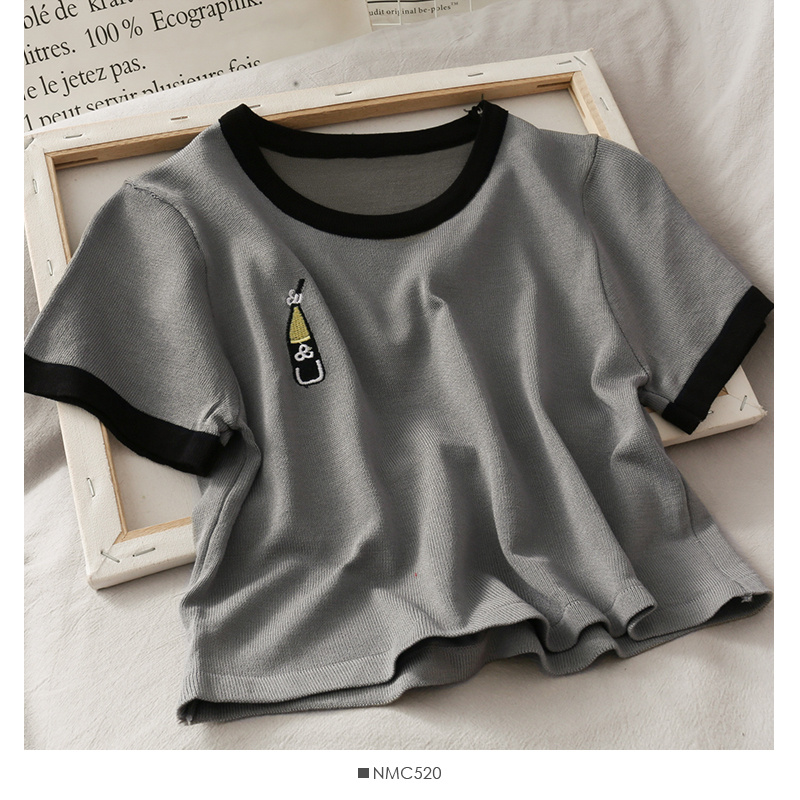 Short-sleeved Round Neck Tops