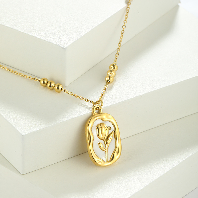 Simple Rose White Shell Pendant Necklace - Image 3