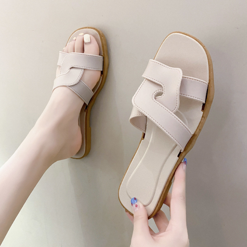 Non-Slip Fashionable Cross Strap Sandals - Image 7
