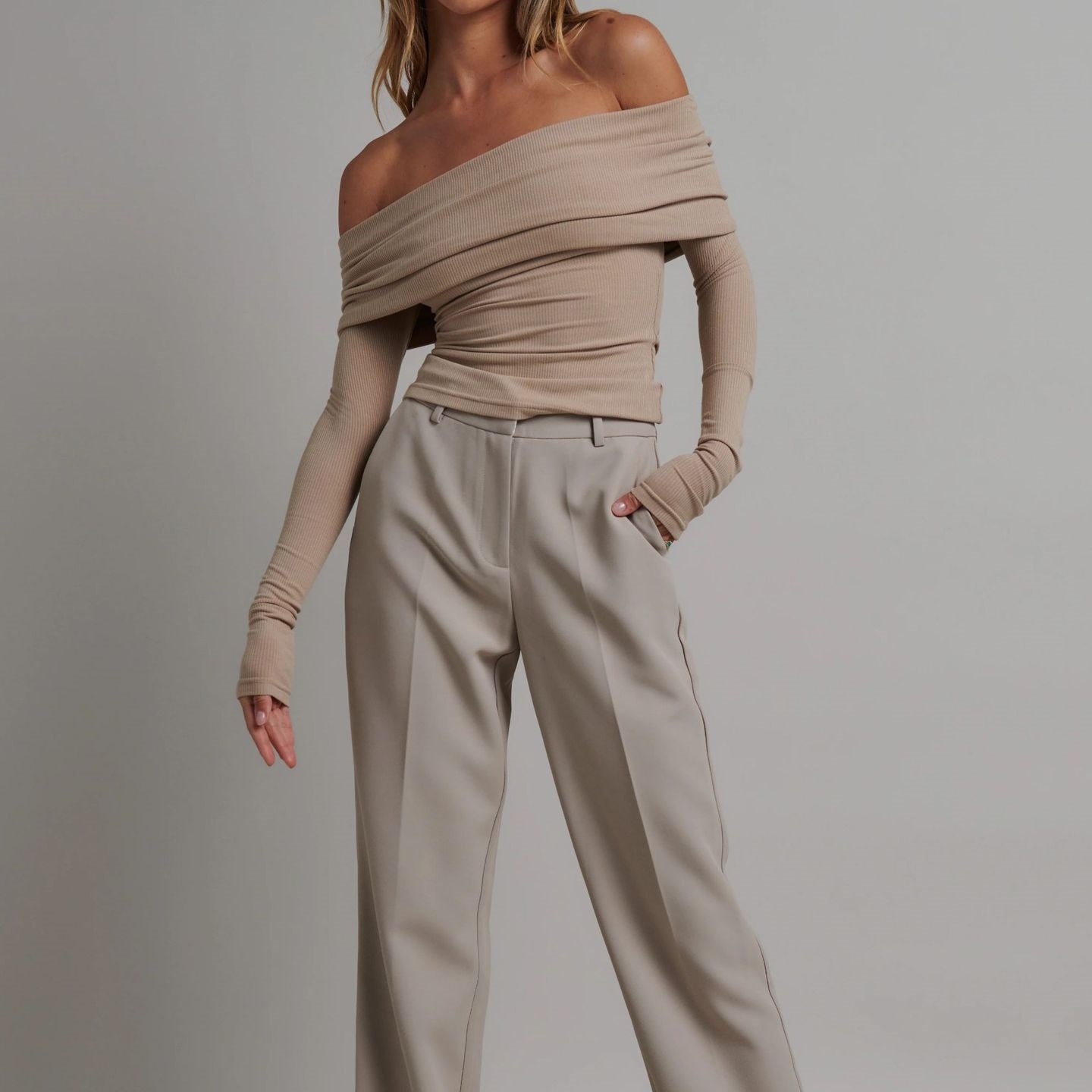 Off-the-shoulder Fashion Tops