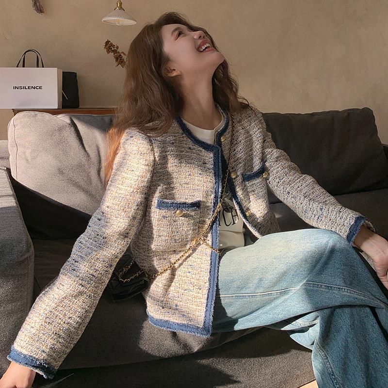 Fashionable Petite Short Coat For Women