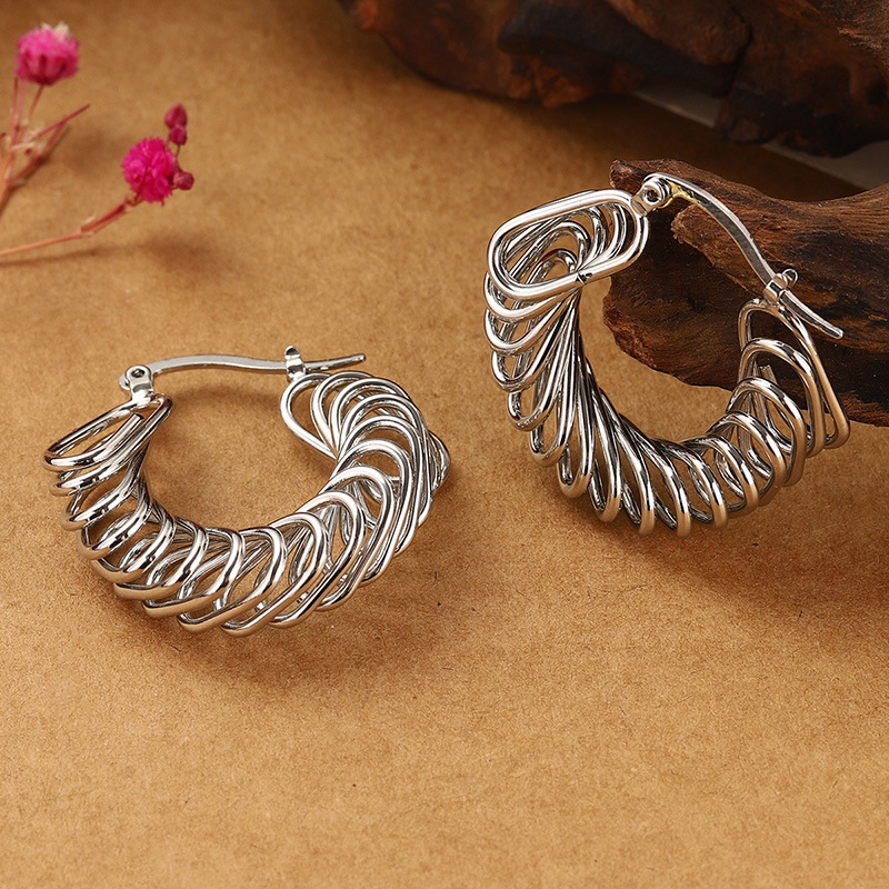 Temperament Clip Earrings - Image 6