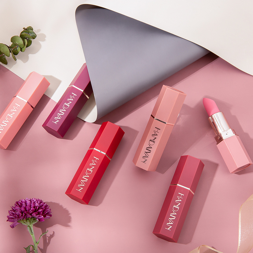 6-Color Matte Nourishing Lipstick
