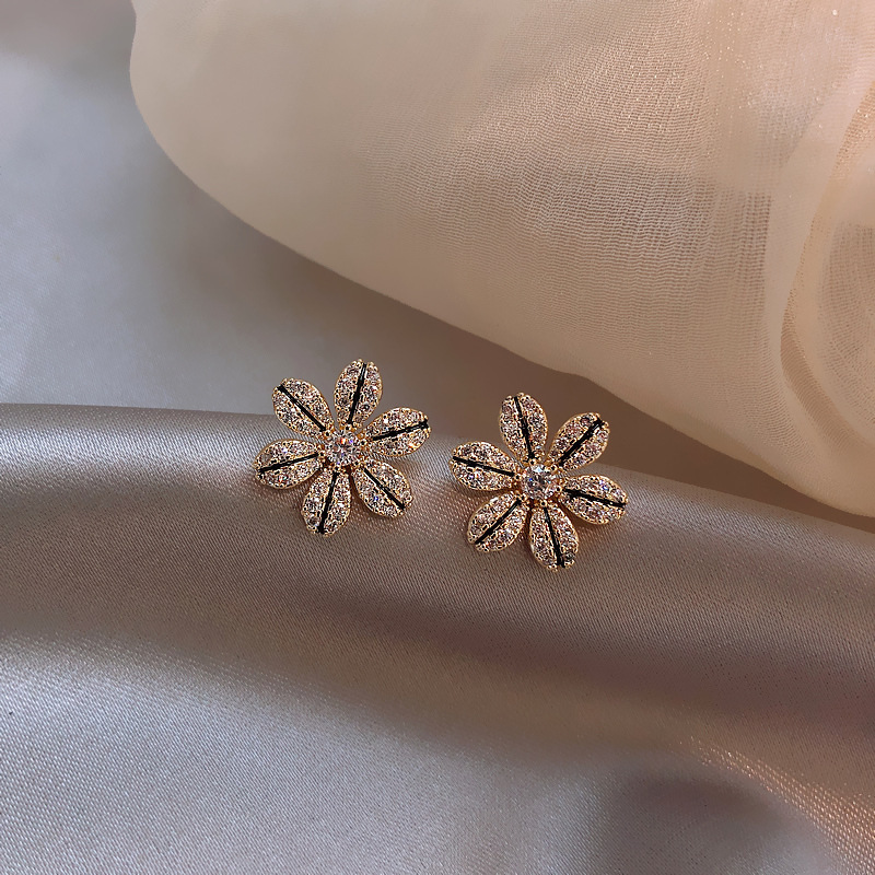 Petals Rhinestone Elegant Earrings