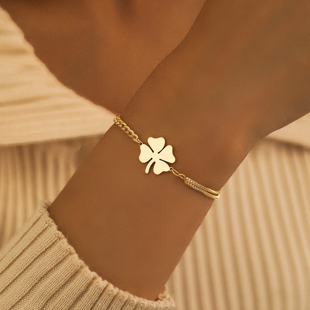 Retro Love Clover Titanium Steel Bracelet