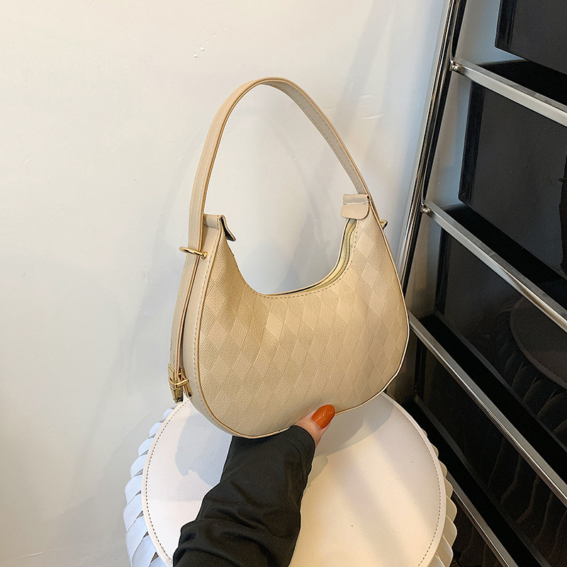 Rhombus Pattern Handbag - Image 10