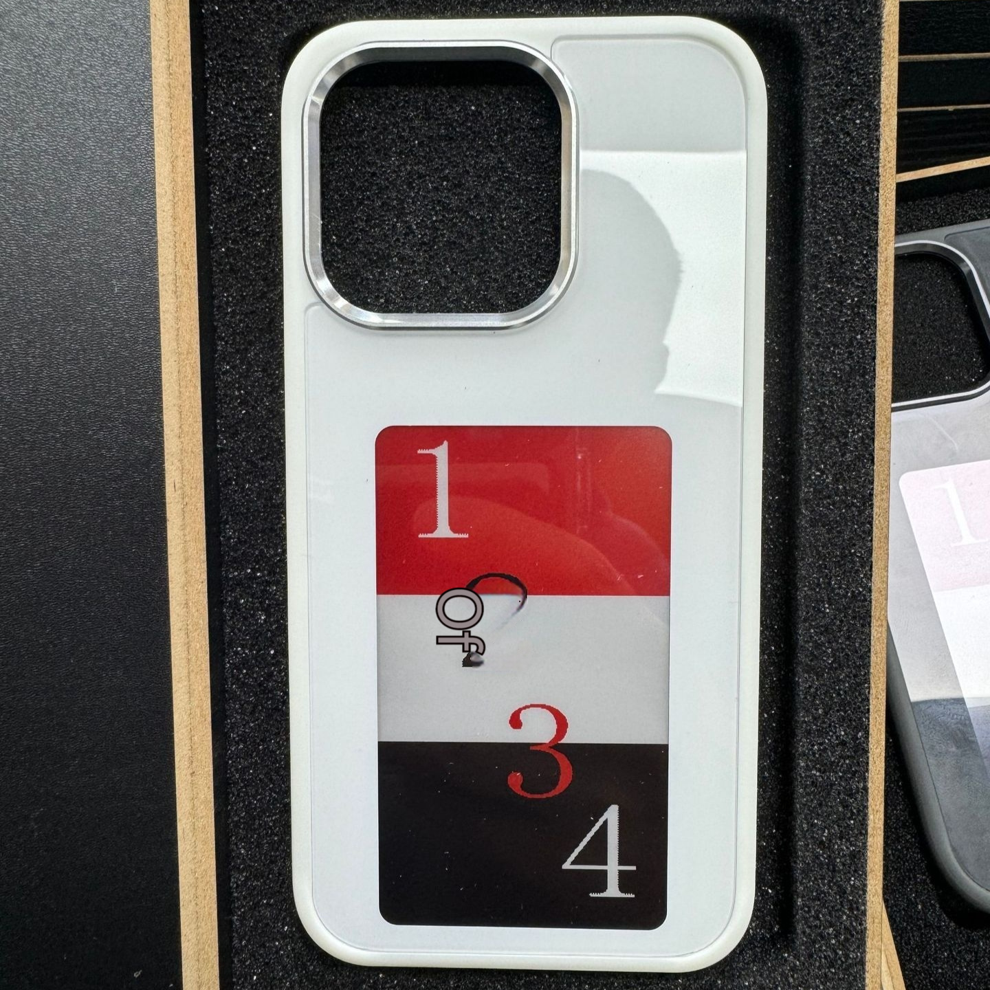 Personalized E-ink Unlimited Screen Projection Case - Image 9
