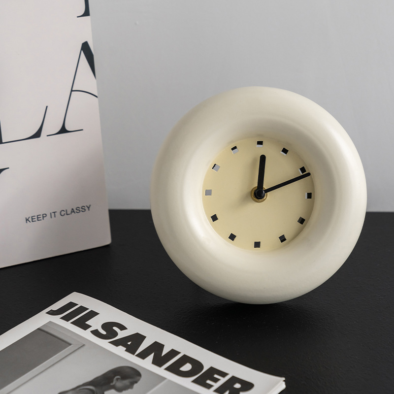 Decorative Round Table Clock