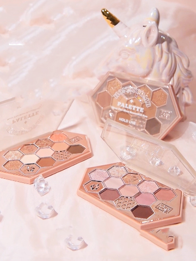 Honeycomb Diamond Eyeshadow Palette - Image 2