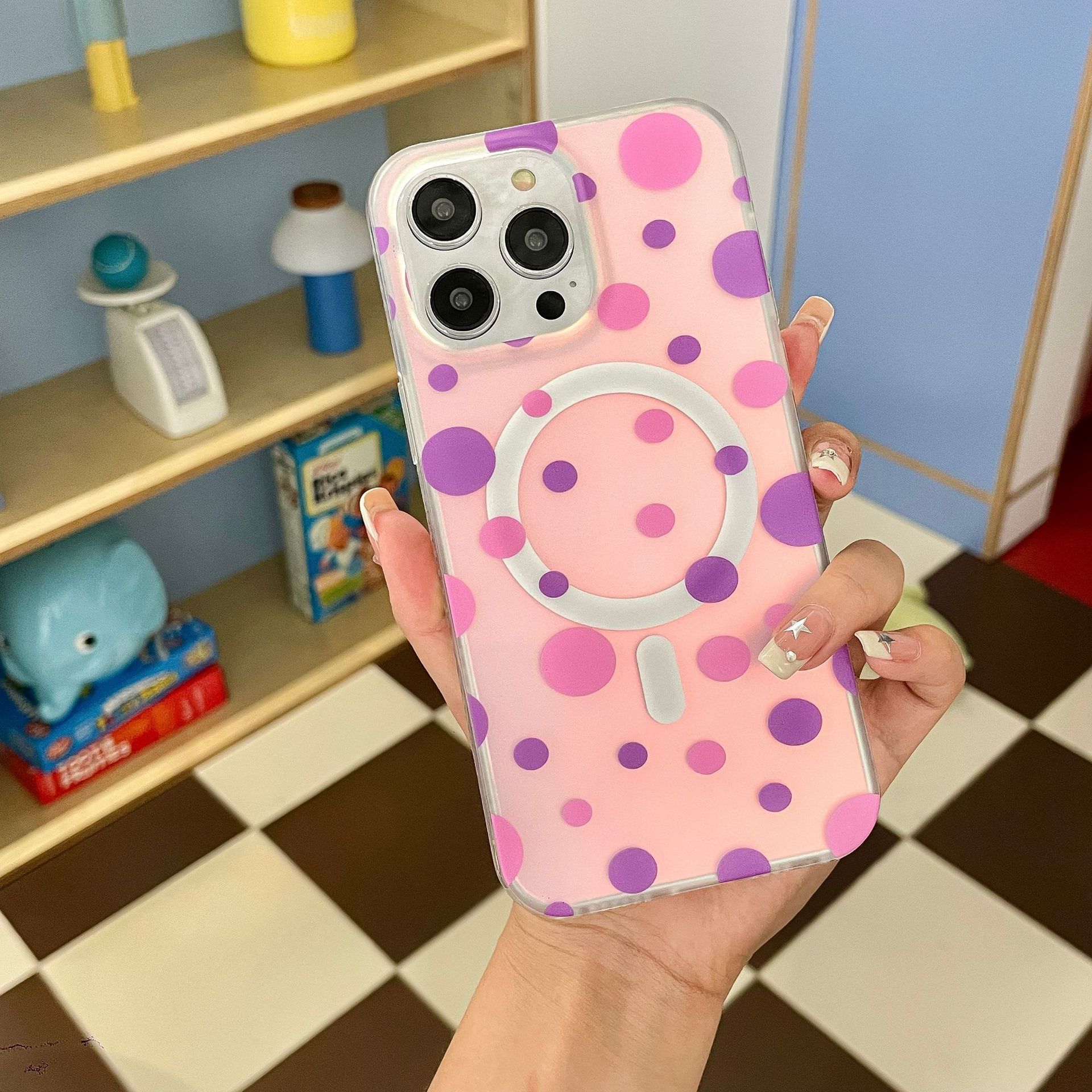Magnetic Wave Point Phone Case - Image 6
