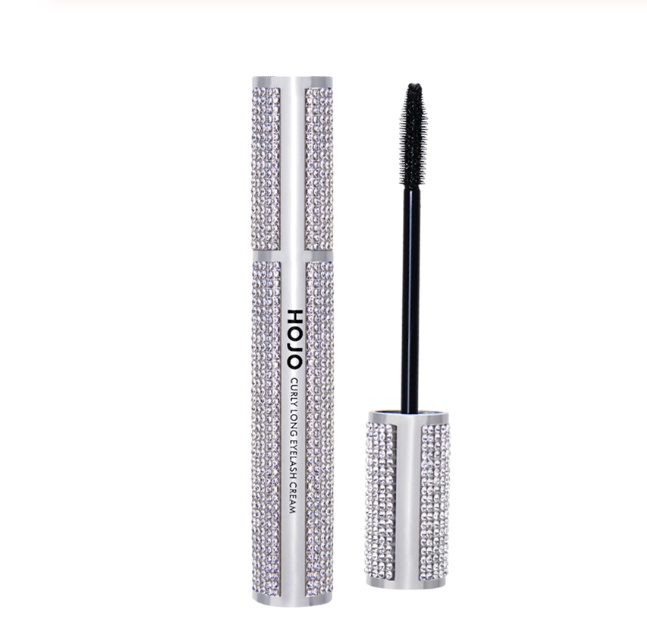 Moisturizing Plump and Long Mascara
