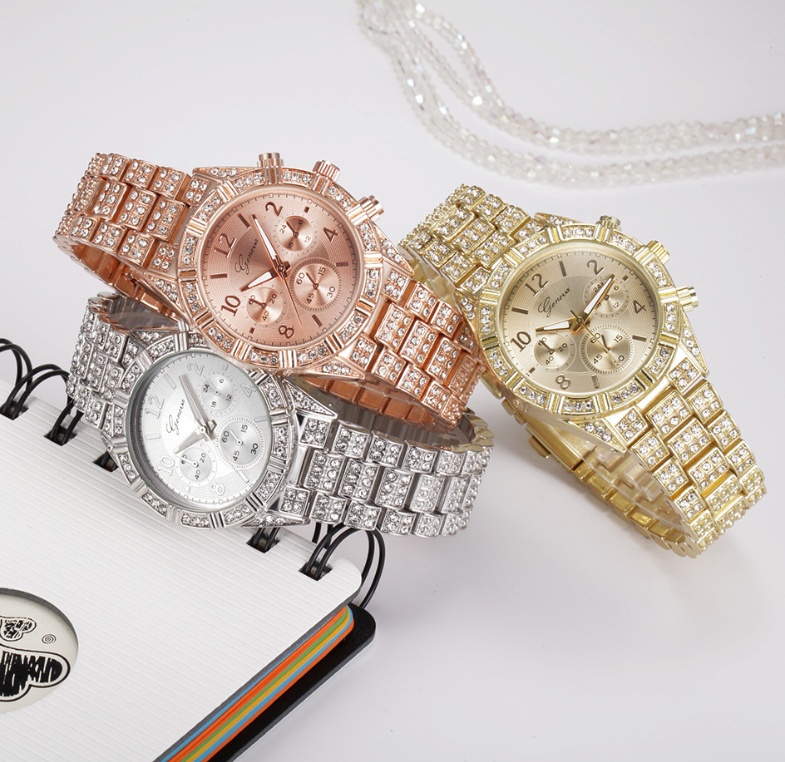 Women Crystal Quartz Analog Wrist Watch - Image 4