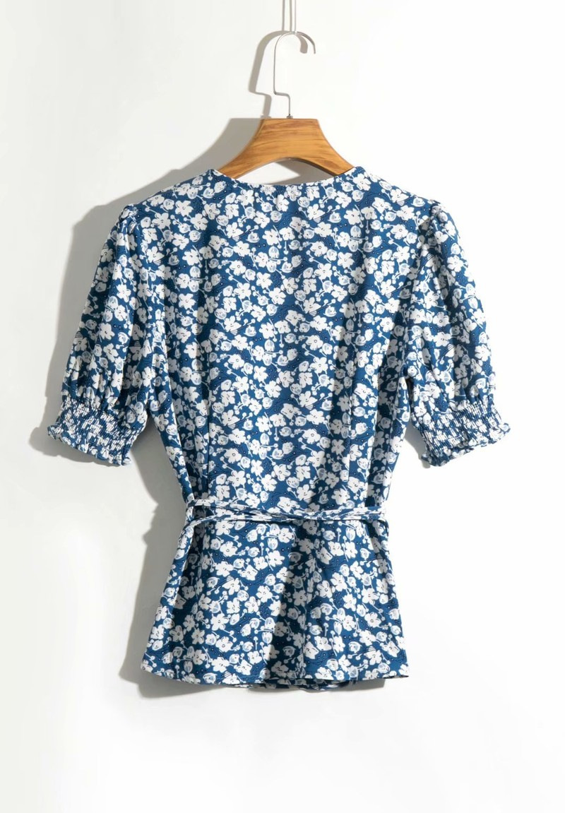 Slim Fit Lace Slimming Blouse - Image 2