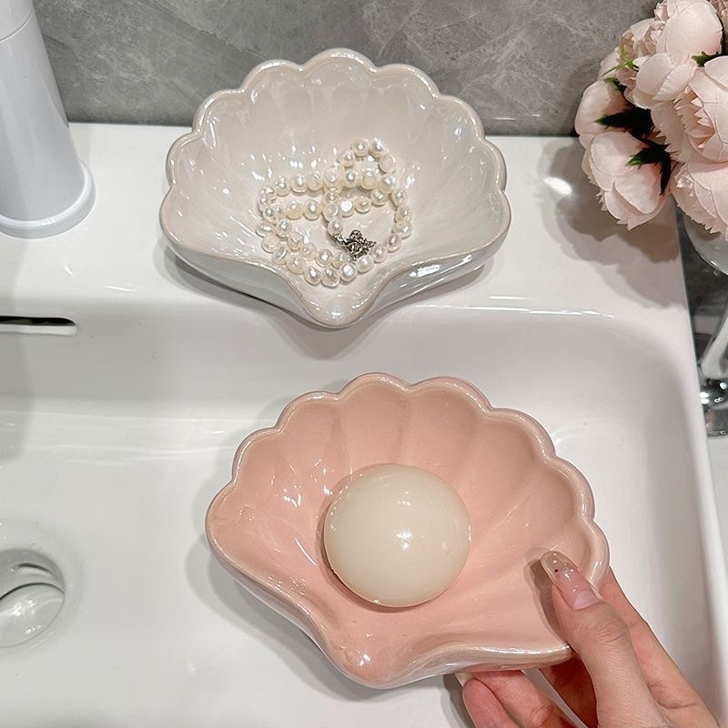 Plastic Shell Soap Dish