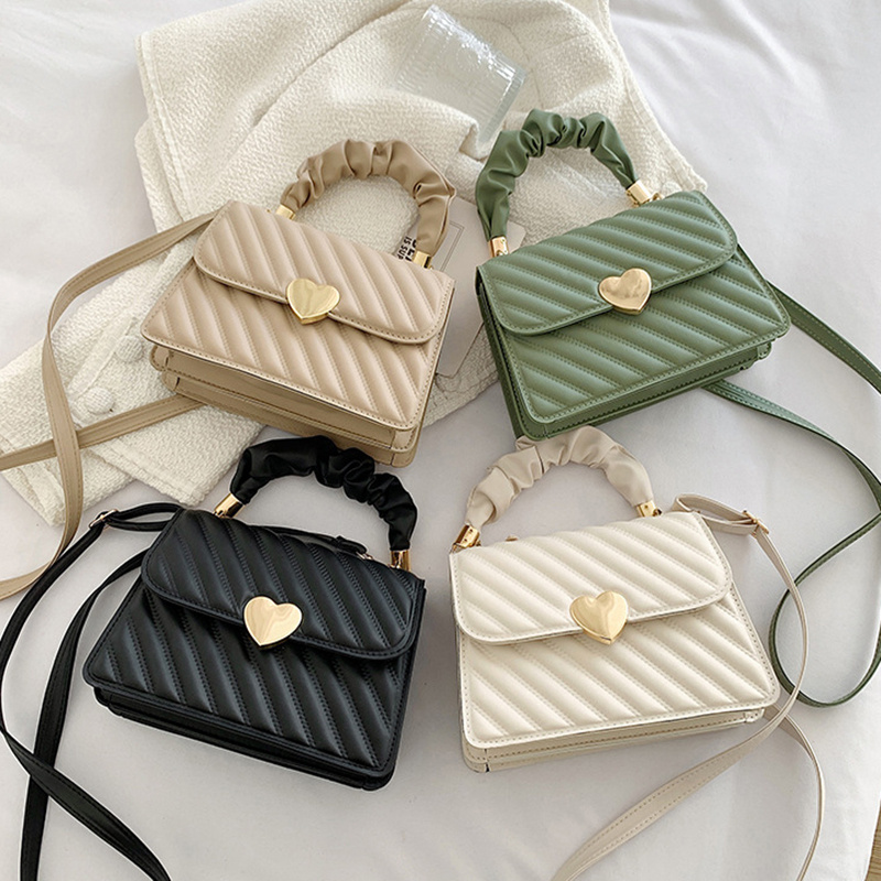 Women Chain Shoulder Bags With Love Metal - Image 8