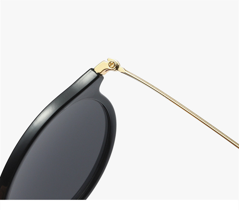 Round Metal Sunglasses - Image 3