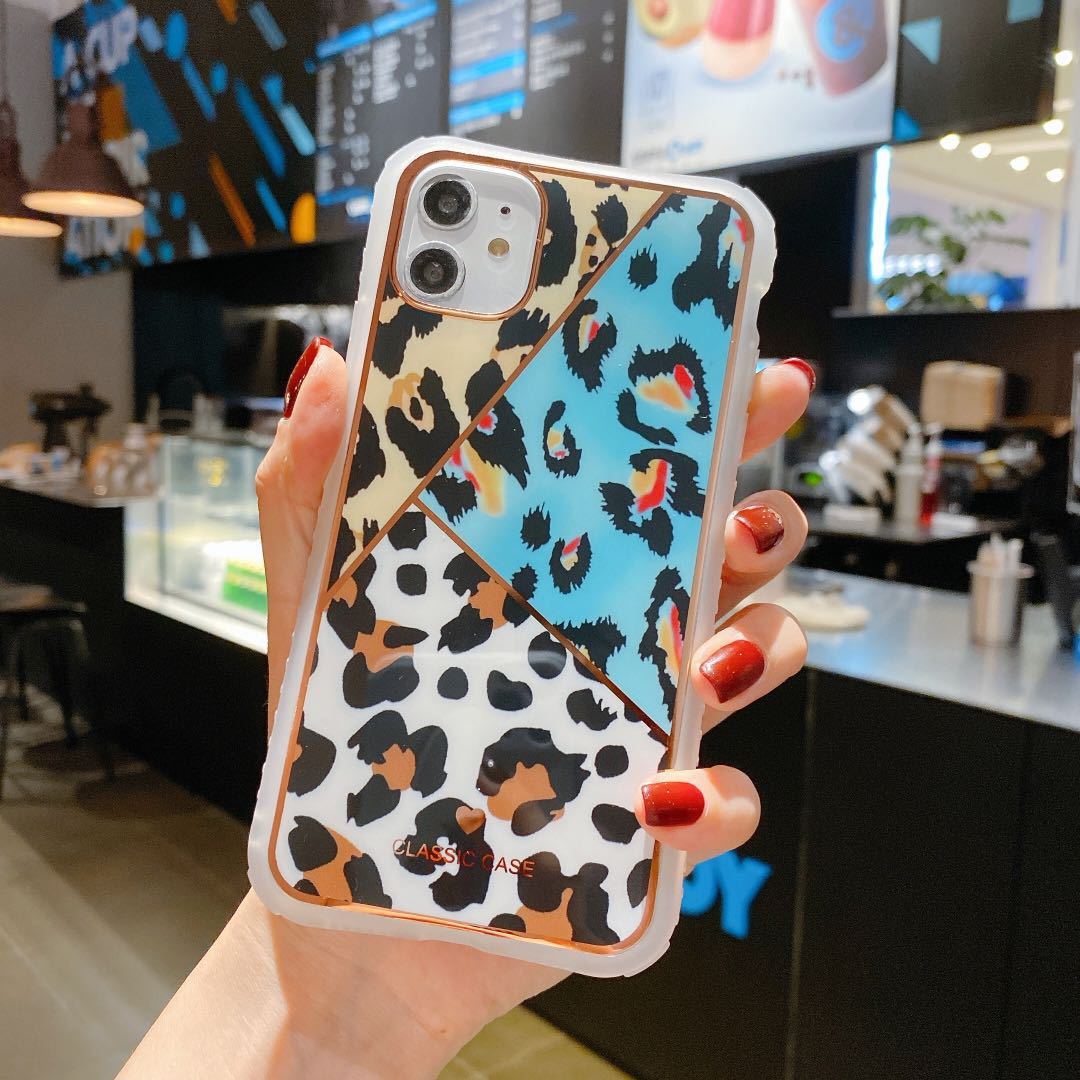 Electroplating Love Leopard Print Phone Case - Image 2