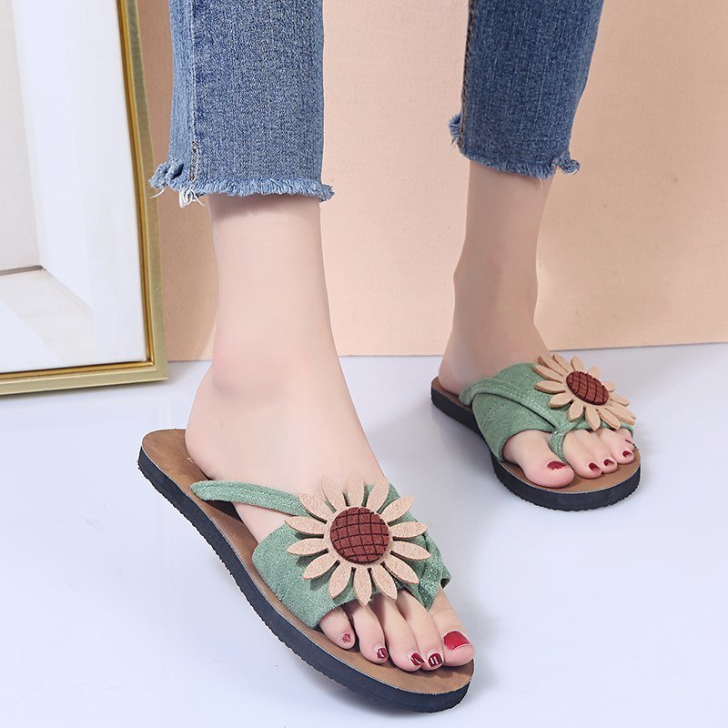 Women Flat Non Slip Flower Flip Flops - Image 5