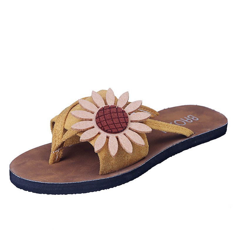 Women Flat Non Slip Flower Flip Flops - Image 2