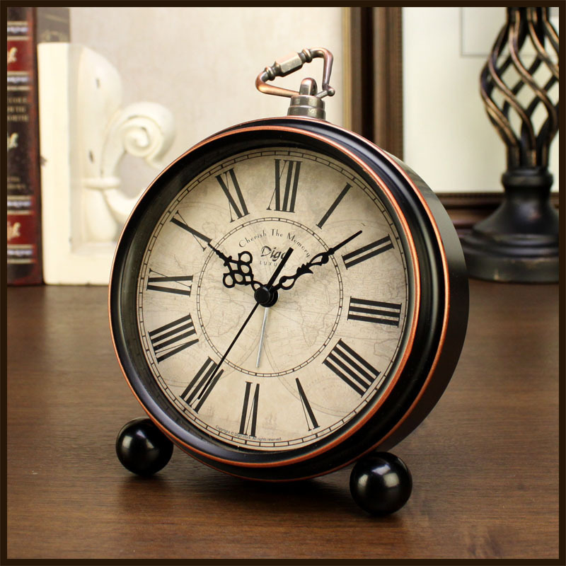 Retro European Pastoral Alarm Clock - Image 3