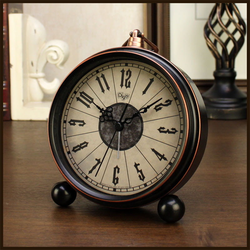 Retro European Pastoral Alarm Clock - Image 5